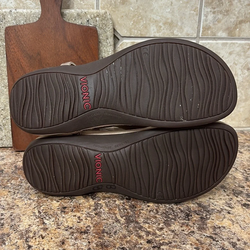 Vionic Kirra Metallic Rose Gold Thong Sandals Size 6